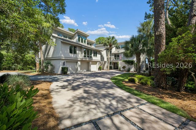 33 Ruddy Turnstone Rd, Hilton Head Island, SC 29928