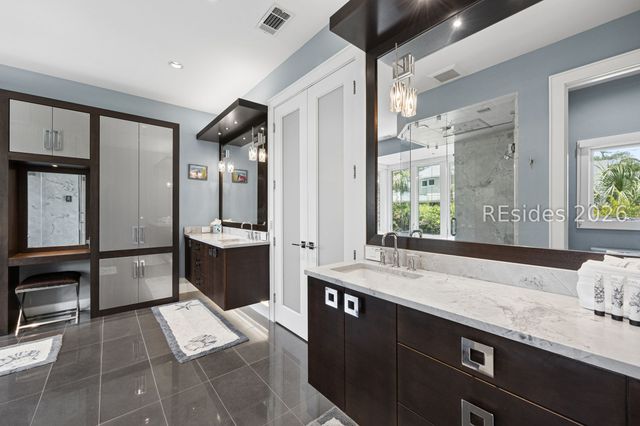 33 Ruddy Turnstone Rd, Hilton Head Island, SC 29928