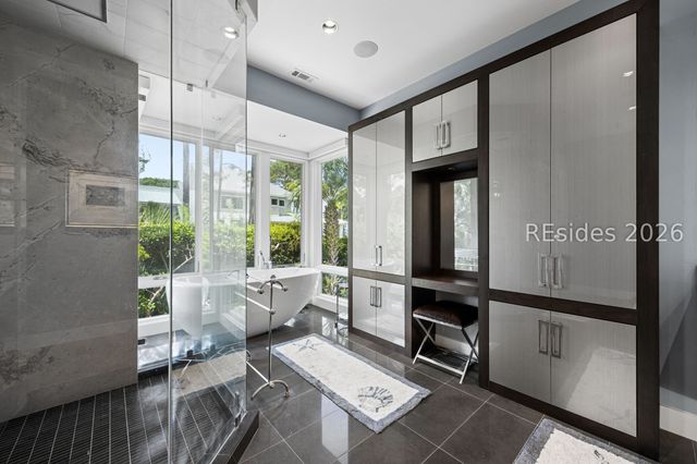 33 Ruddy Turnstone Rd, Hilton Head Island, SC 29928