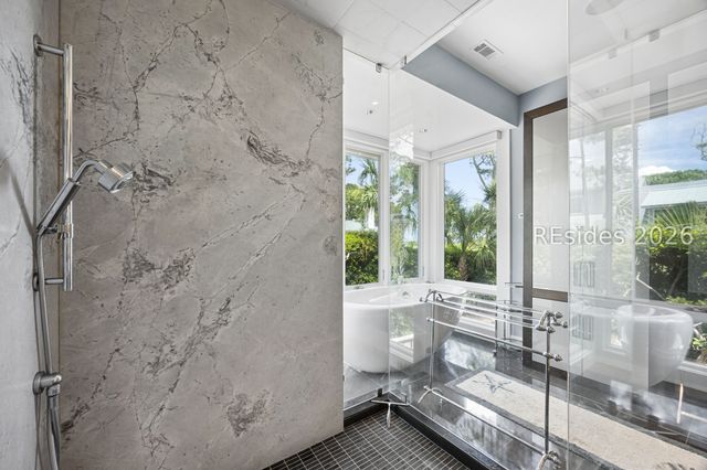33 Ruddy Turnstone Rd, Hilton Head Island, SC 29928