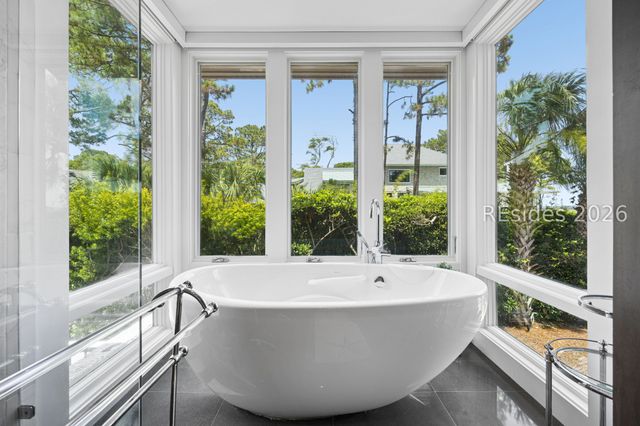 33 Ruddy Turnstone Rd, Hilton Head Island, SC 29928