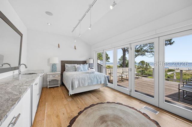 33 Ruddy Turnstone Rd, Hilton Head Island, SC 29928