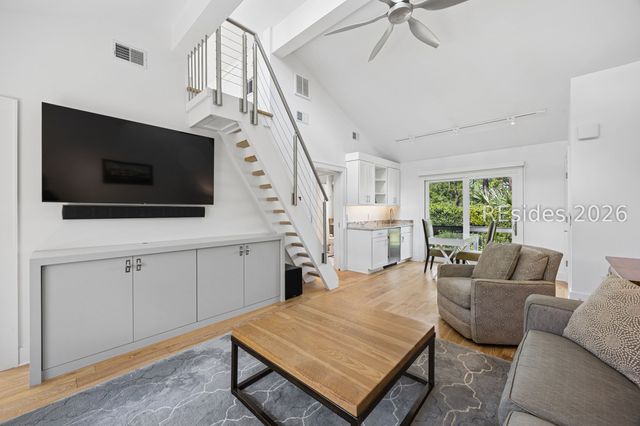 33 Ruddy Turnstone Rd, Hilton Head Island, SC 29928