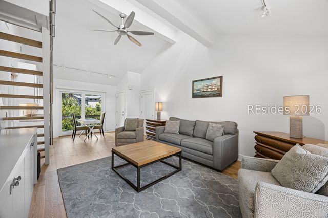 33 Ruddy Turnstone Rd, Hilton Head Island, SC 29928