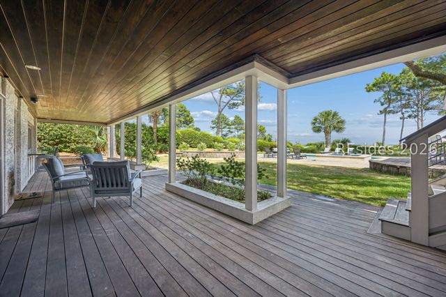 33 Ruddy Turnstone Rd, Hilton Head Island, SC 29928