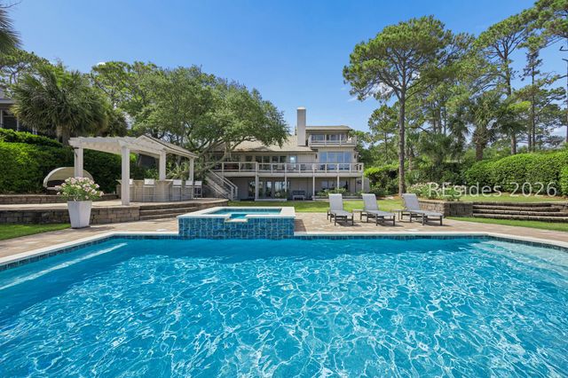 33 Ruddy Turnstone Rd, Hilton Head Island, SC 29928