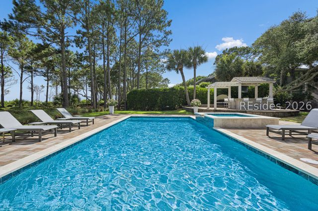 33 Ruddy Turnstone Rd, Hilton Head Island, SC 29928