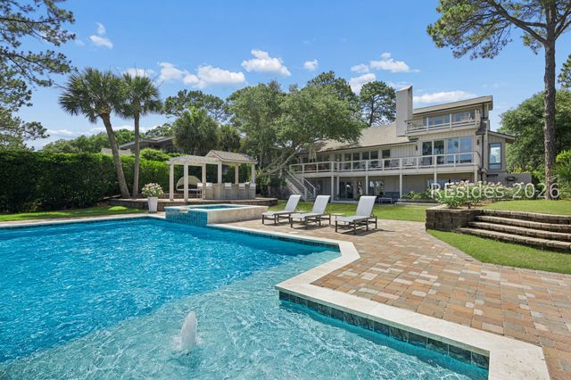33 Ruddy Turnstone Rd, Hilton Head Island, SC 29928