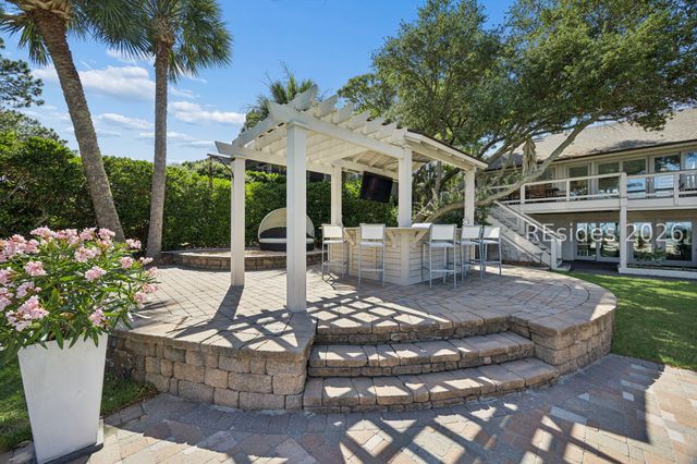 33 Ruddy Turnstone Rd, Hilton Head Island, SC 29928