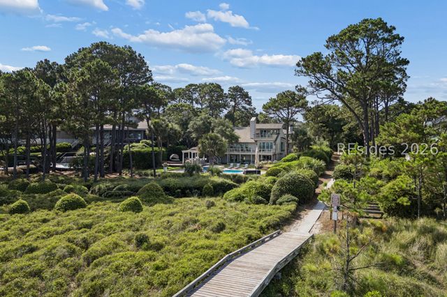 33 Ruddy Turnstone Rd, Hilton Head Island, SC 29928
