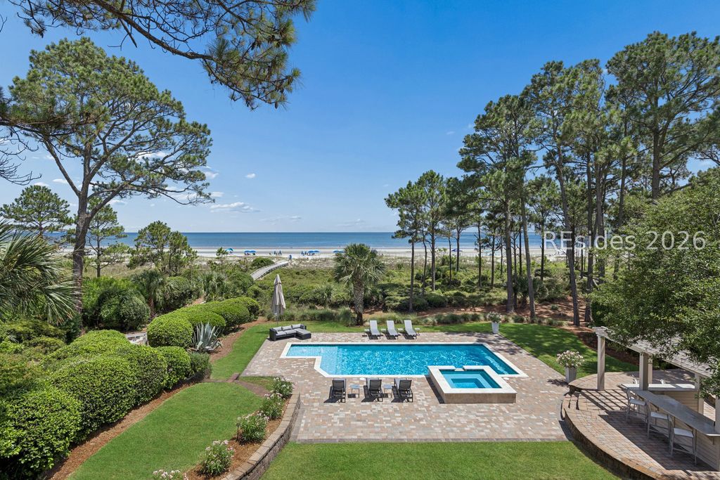 33 Ruddy Turnstone Rd, Hilton Head Island, SC 29928