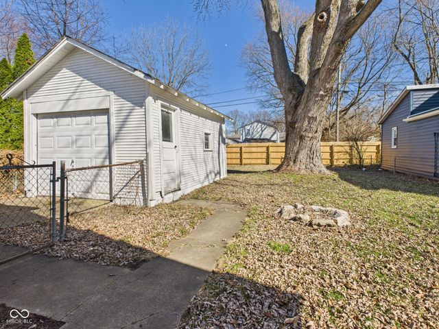 1728 Noble Street, Anderson, IN 46016