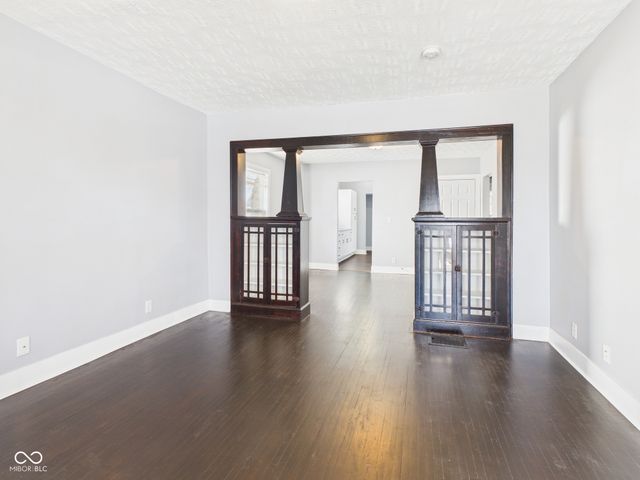 1728 Noble Street, Anderson, IN 46016