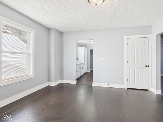 1728 Noble Street, Anderson, IN 46016