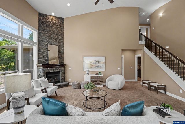 822 Majestic View Av SE, Salem, OR 97306