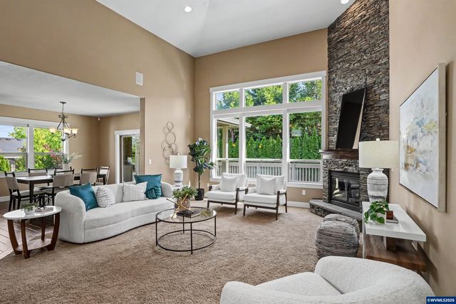 822 Majestic View Av SE, Salem, OR 97306