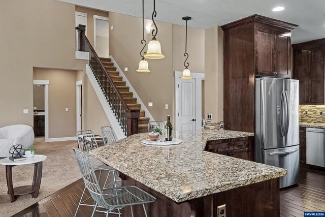 822 Majestic View Av SE, Salem, OR 97306