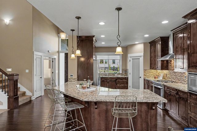 822 Majestic View Av SE, Salem, OR 97306