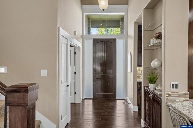 822 Majestic View Av SE, Salem, OR 97306