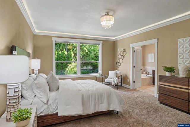 822 Majestic View Av SE, Salem, OR 97306