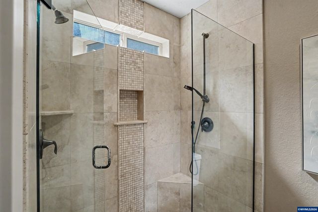 822 Majestic View Av SE, Salem, OR 97306