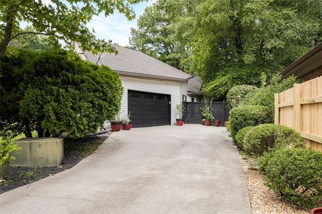 2861 DORBY CLOSE NE, Brookhaven, GA 30319