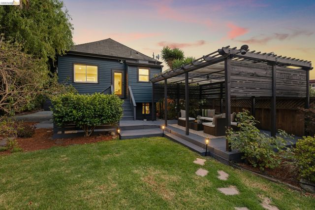 920 63Rd St, Oakland, CA 94608
