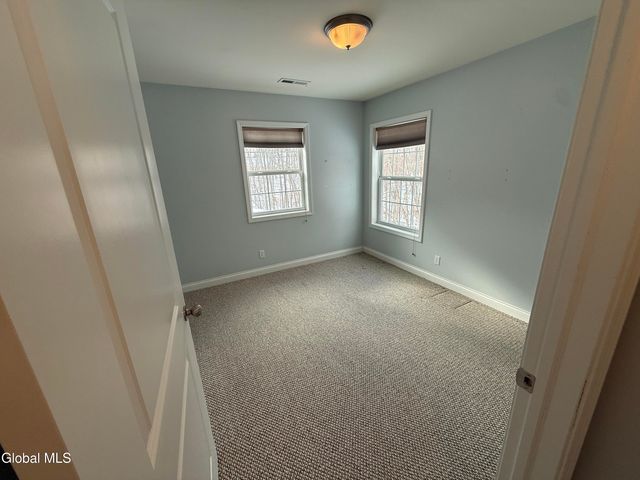 802 Royale Court, North Greenbush, NY 12180