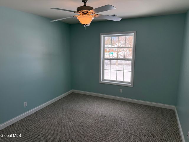 802 Royale Court, North Greenbush, NY 12180