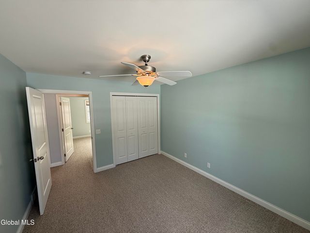 802 Royale Court, North Greenbush, NY 12180