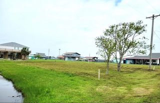 955 S Selwyn Road, Crystal Beach, TX 77650