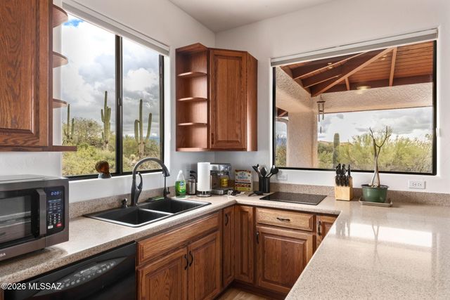 5300 N Avenida De La Colina, Tucson, AZ 85749