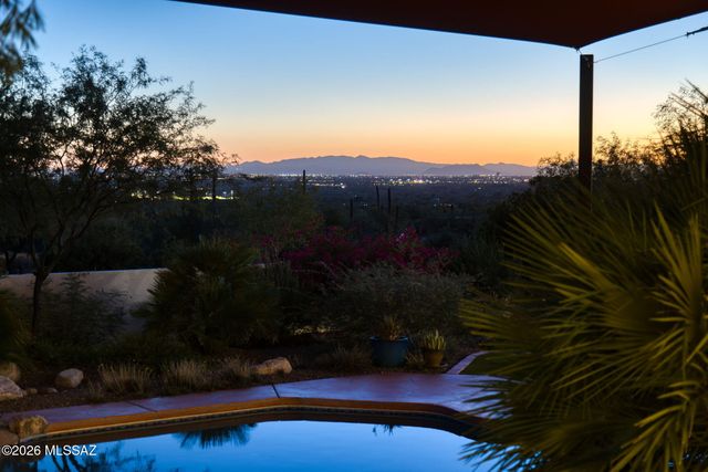 5300 N Avenida De La Colina, Tucson, AZ 85749