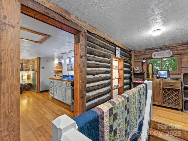 755 Pearson Falls Road, Saluda, NC 28773