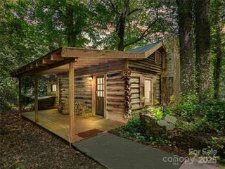 755 Pearson Falls Road, Saluda, NC 28773