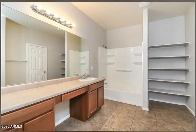6778 W WETHERSFIELD Road, Peoria, AZ 85381