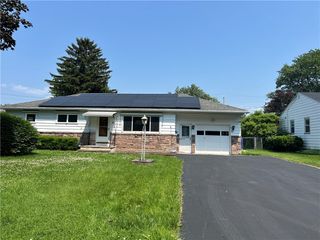 26 Merrydale Drive, Gates, NY 14624