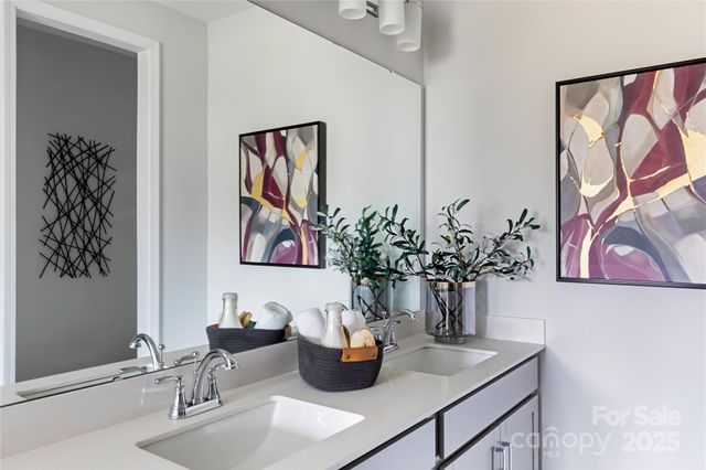 2108 Endeavor Run, Charlotte, NC 28269