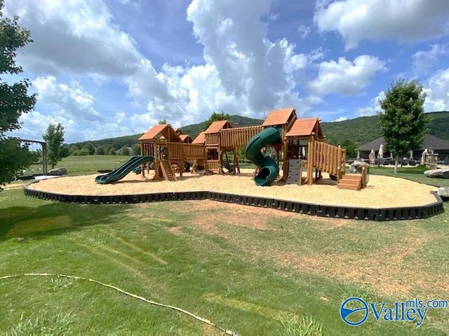 22 Astoria Lane SE, Gurley, AL 35748