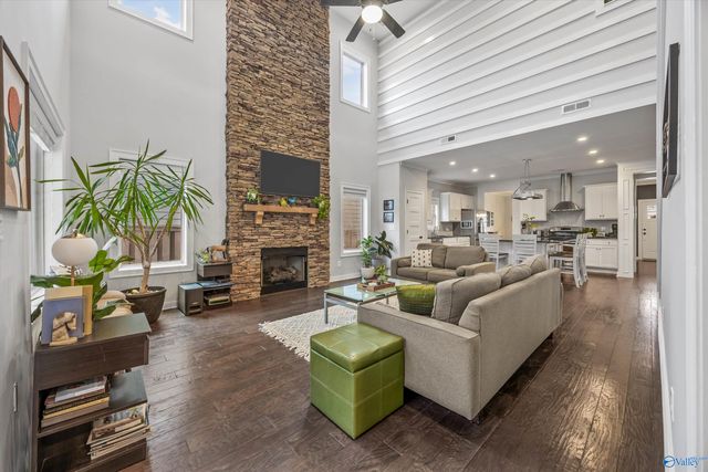 22 Astoria Lane SE, Gurley, AL 35748