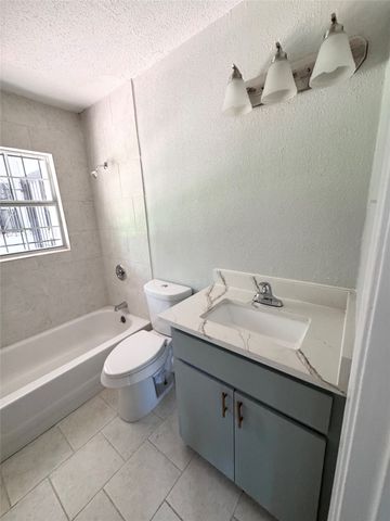 5636 Lester Granger Drive, Fort Worth, TX 76112