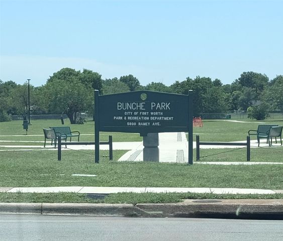 5636 Lester Granger Drive, Fort Worth, TX 76112