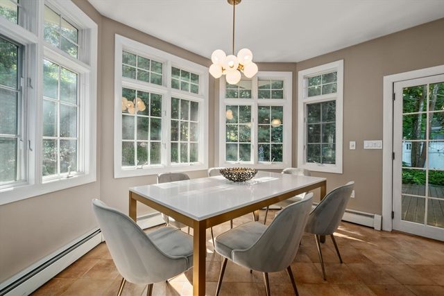 120 Cynthia Rd, Newton, MA 02459