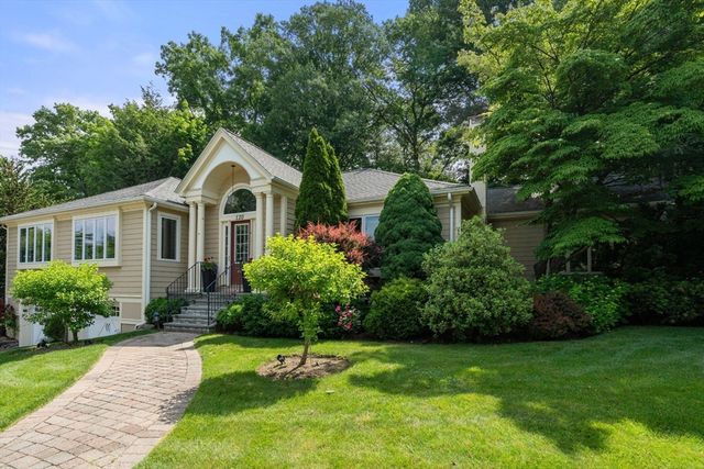 120 Cynthia Rd, Newton, MA 02459