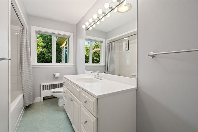 120 Cynthia Rd, Newton, MA 02459