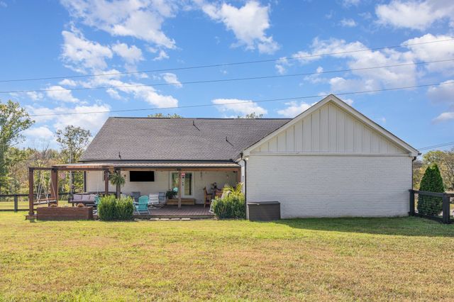 794 Brights Ln, Gallatin, TN 37066