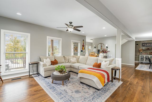 794 Brights Ln, Gallatin, TN 37066