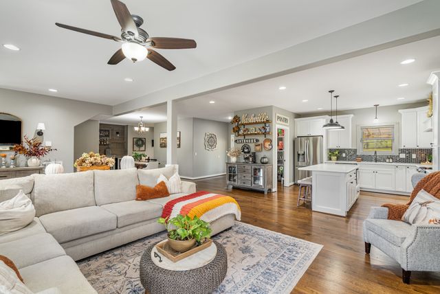 794 Brights Ln, Gallatin, TN 37066