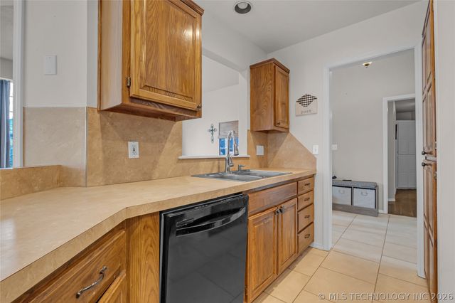 1158 E 133rd Street, Glenpool, OK 74033