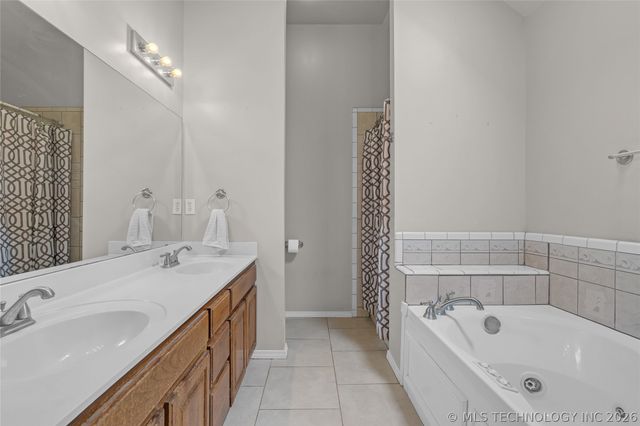 1158 E 133rd Street, Glenpool, OK 74033